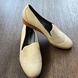 Dr. Scholl’s Dawn Perforated Loafers, size 8.5